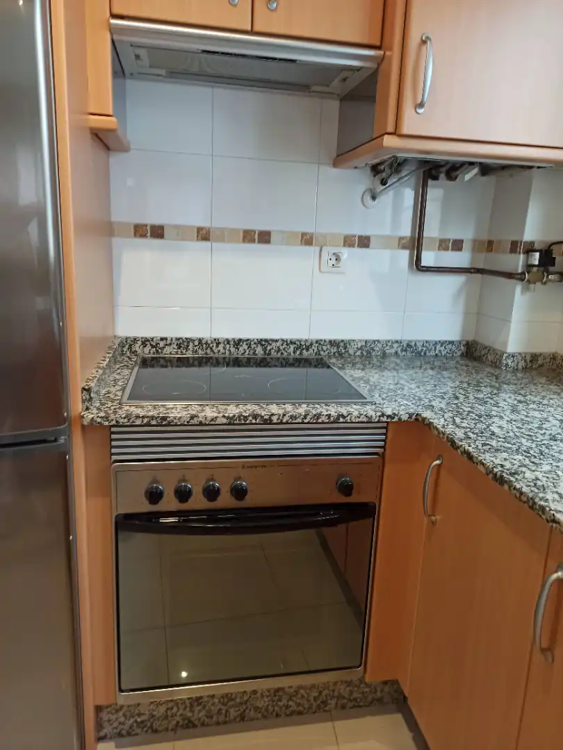 Cuina de Pis en venda en A Coruña Capital  amb Calefacció, Parquet i Traster