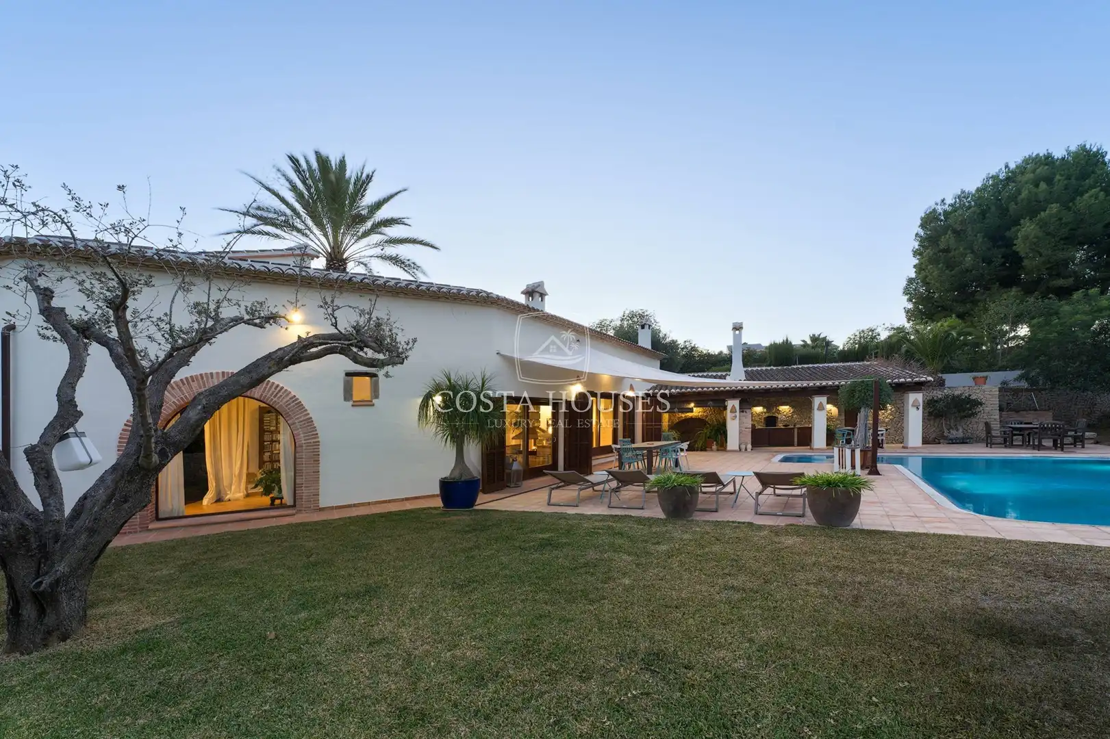 Vista exterior de Casa o xalet en venda en Jávea / Xàbia amb Aire condicionat, Jardí privat i Terrassa