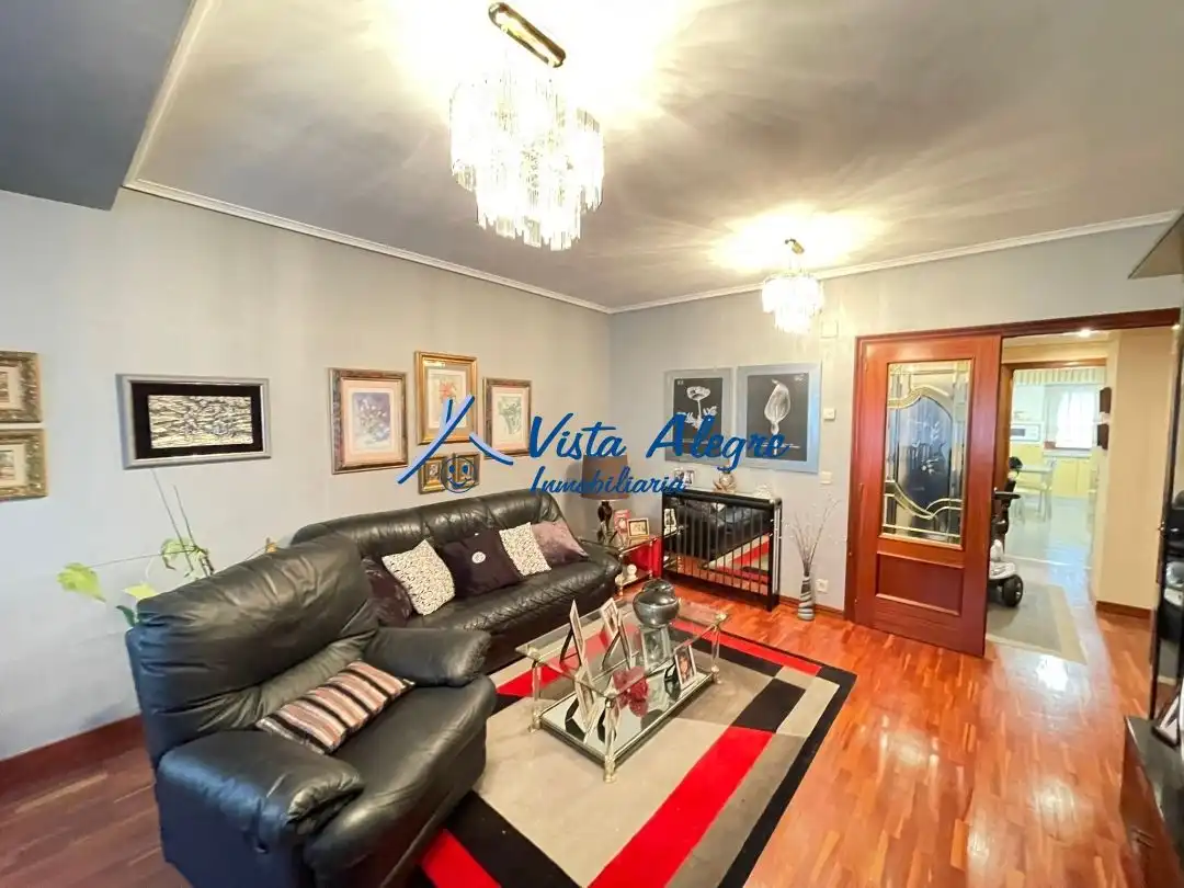 Sala de estar de Piso en venta en Haro con Calefacción, Terraza y Trastero
