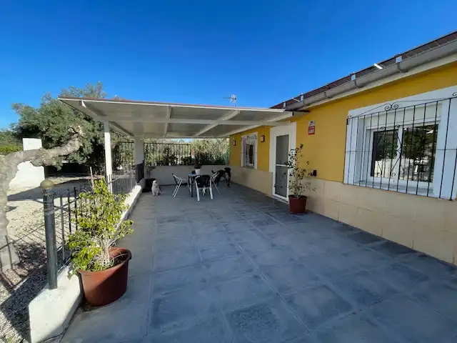 Terrassa de Casa o xalet en venda en Alicante / Alacant amb Aire condicionat, Calefacció i Jardí privat