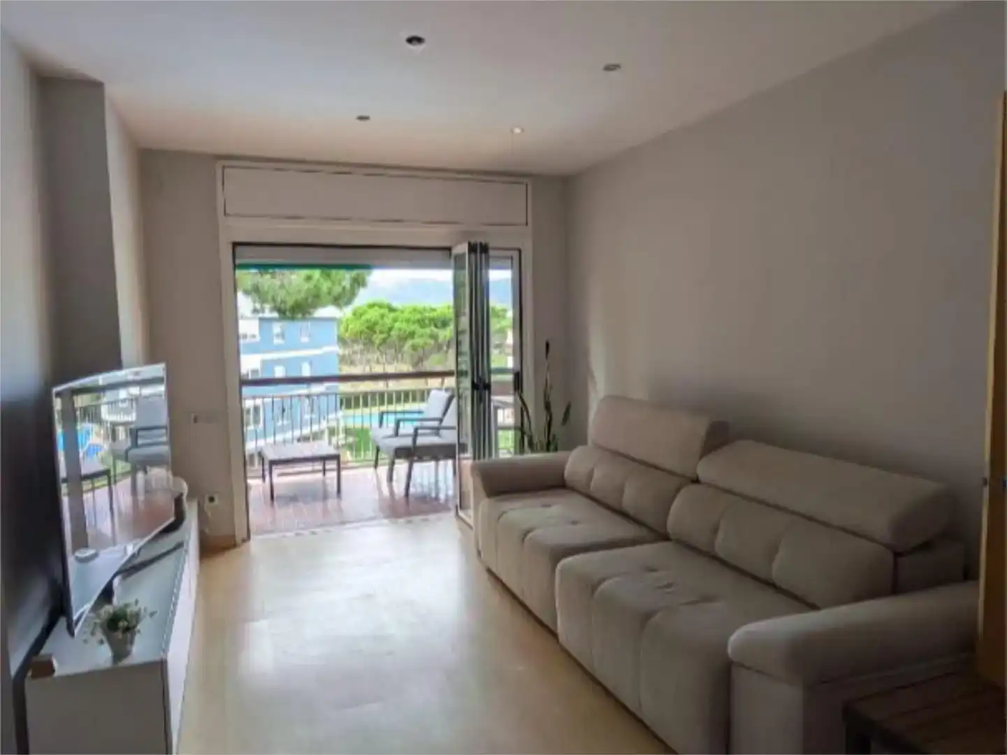Living room of Flat for sale in Gavà  with Air Conditioner, Swimming Pool and Balcony
