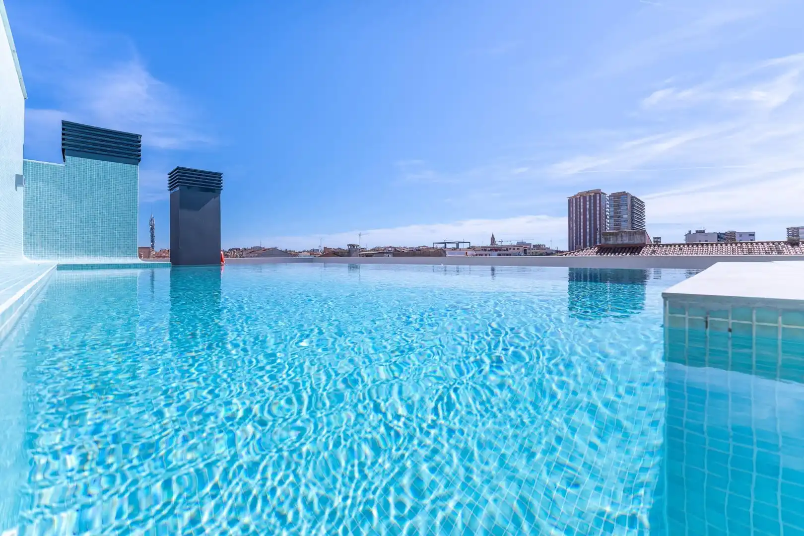 Piscina de Piso de alquiler en Palamós con Calefacción y Piscina comunitaria