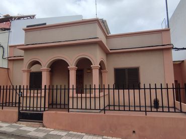 Xalet amb balcó en venda a Siete Puertas 33