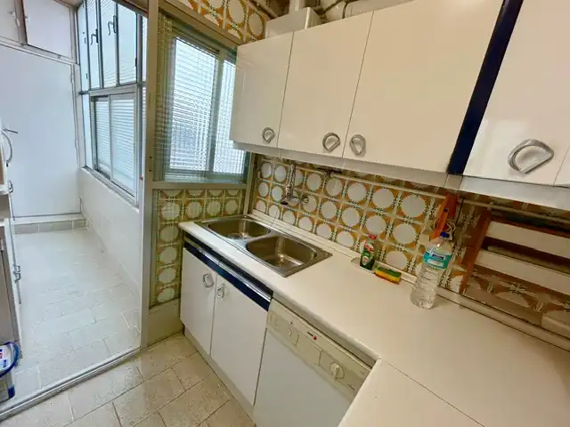 Cuina de Pis en venda en Madrid amb Calefacció, Terrassa i Moblat