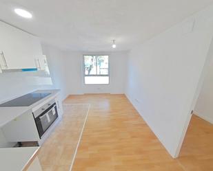 Bedroom of Flat to rent in  Madrid Capital