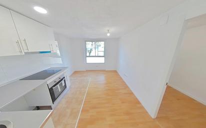 Bedroom of Flat to rent in  Madrid Capital