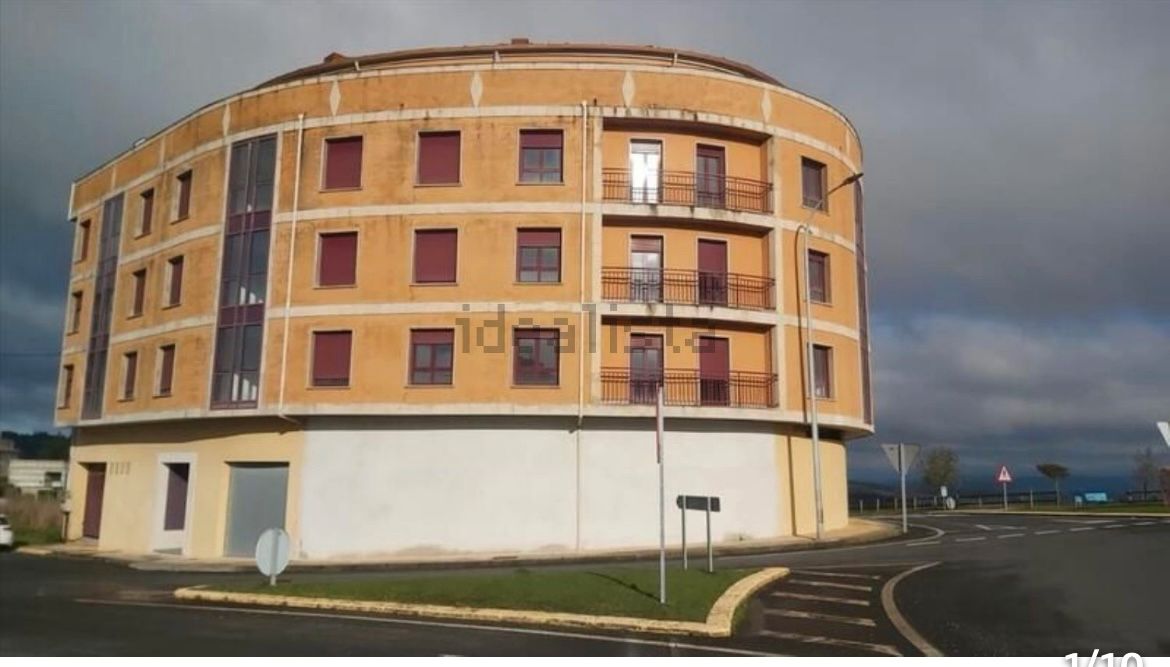 Vista exterior de Edifici en venda en Vila de Cruces