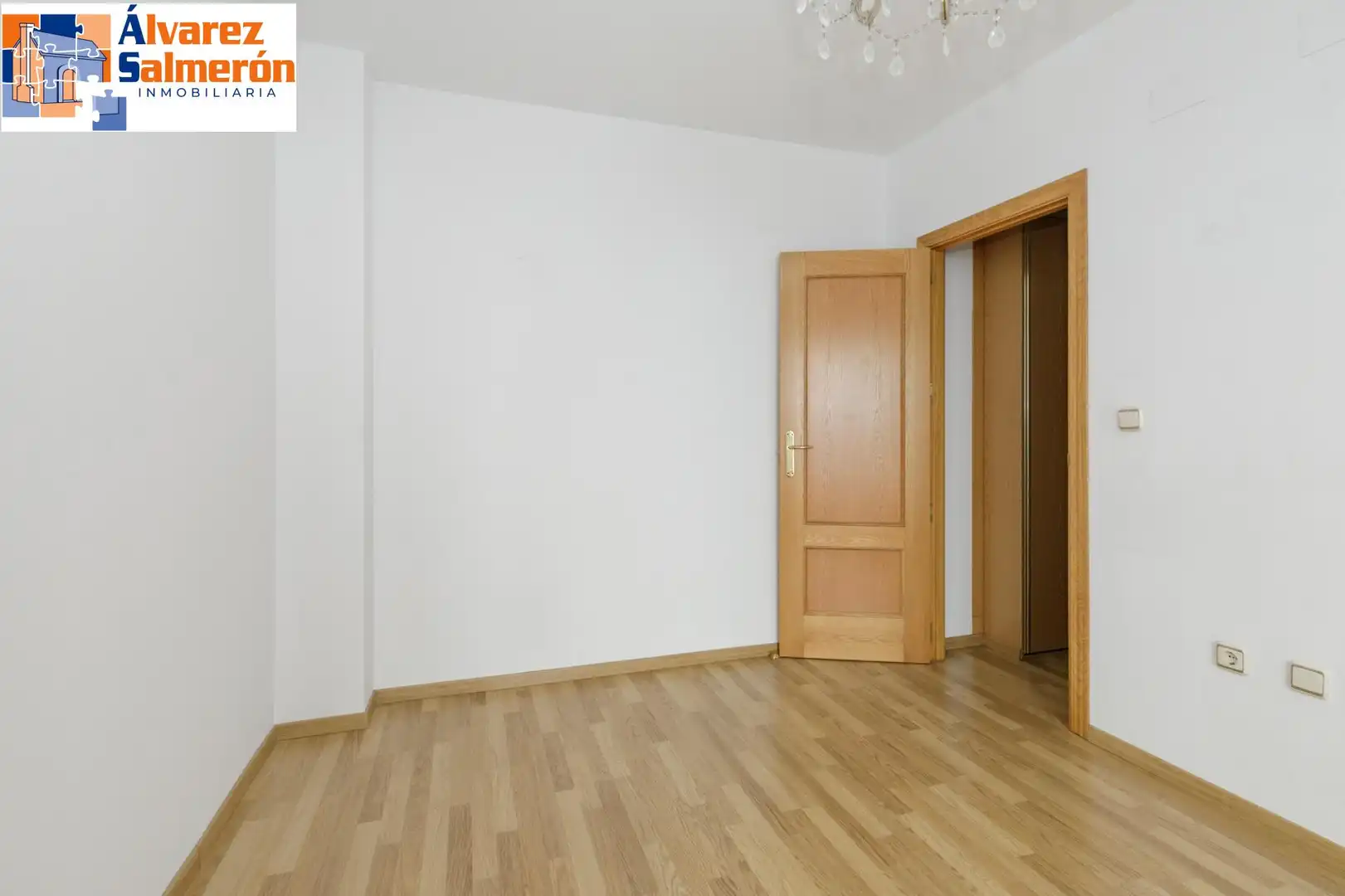 Bedroom of Flat for sale in Armilla  with Air Conditioner, Heating and Storage room