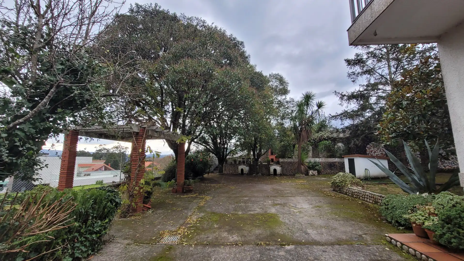 Parking de Casa o chalet de alquiler en A Guarda   con Calefacción, Jardín privado y Parquet