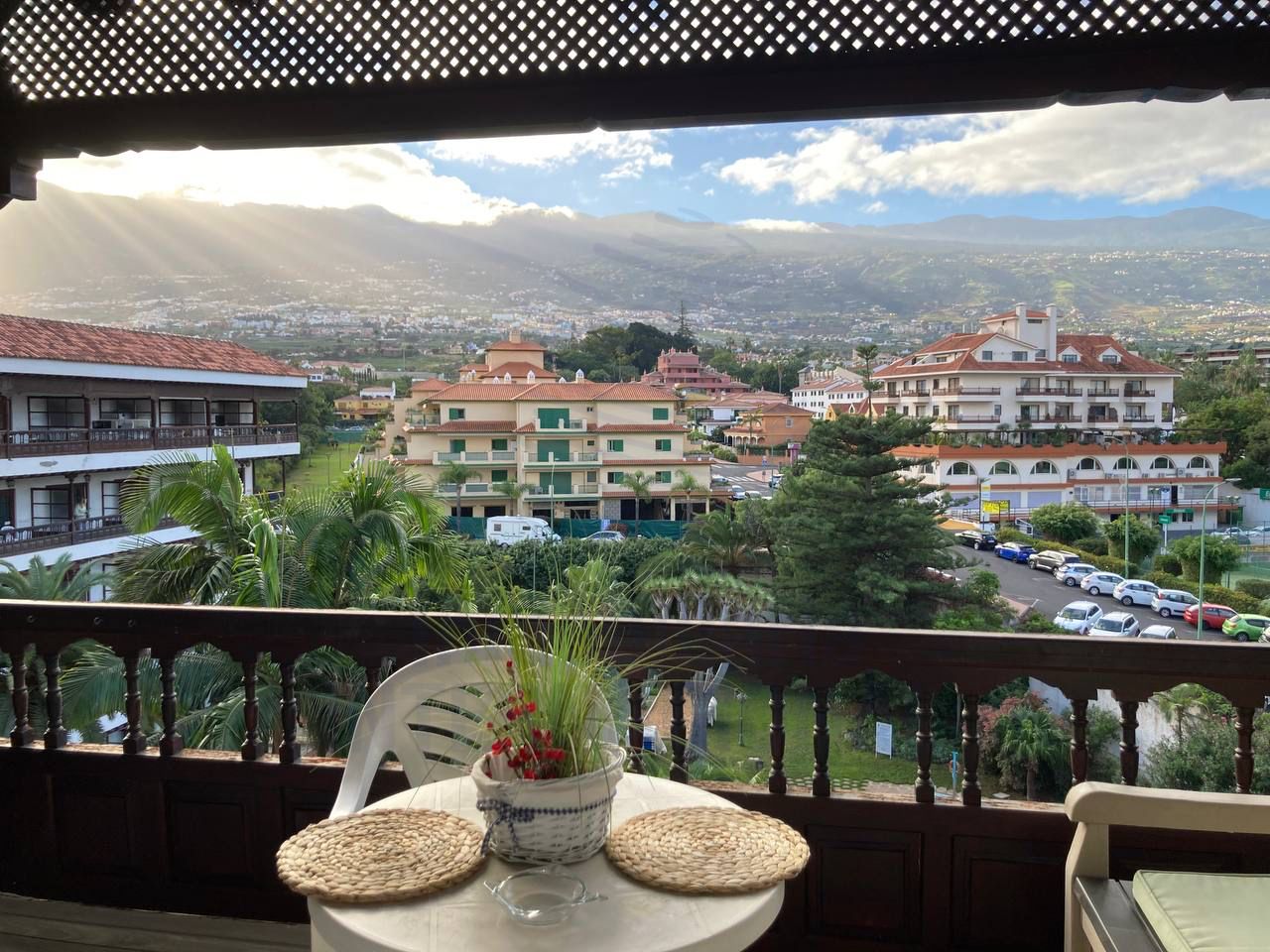 Vista exterior de Estudi de lloguer en Puerto de la Cruz amb Parquet, Terrassa i Moblat
