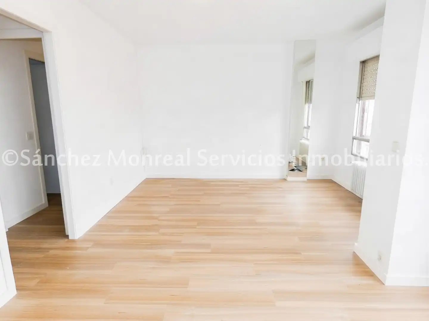 Flat for sale in Calle Cánovas del Castillo, imagen 2