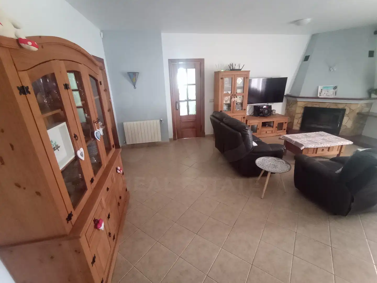 Sala d'estar de Casa o xalet en venda en Cortes de la Frontera amb Aire condicionat, Calefacció i Terrassa