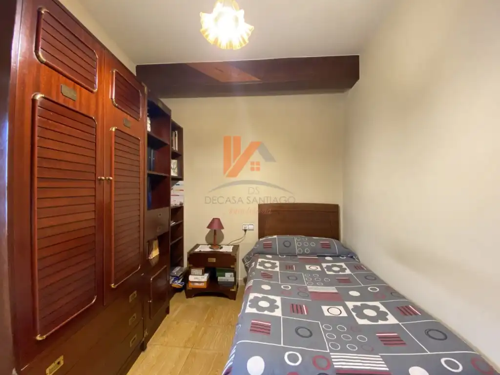 Schlafzimmer von Haus oder Chalet zum Verkauf in Santiago de Compostela 