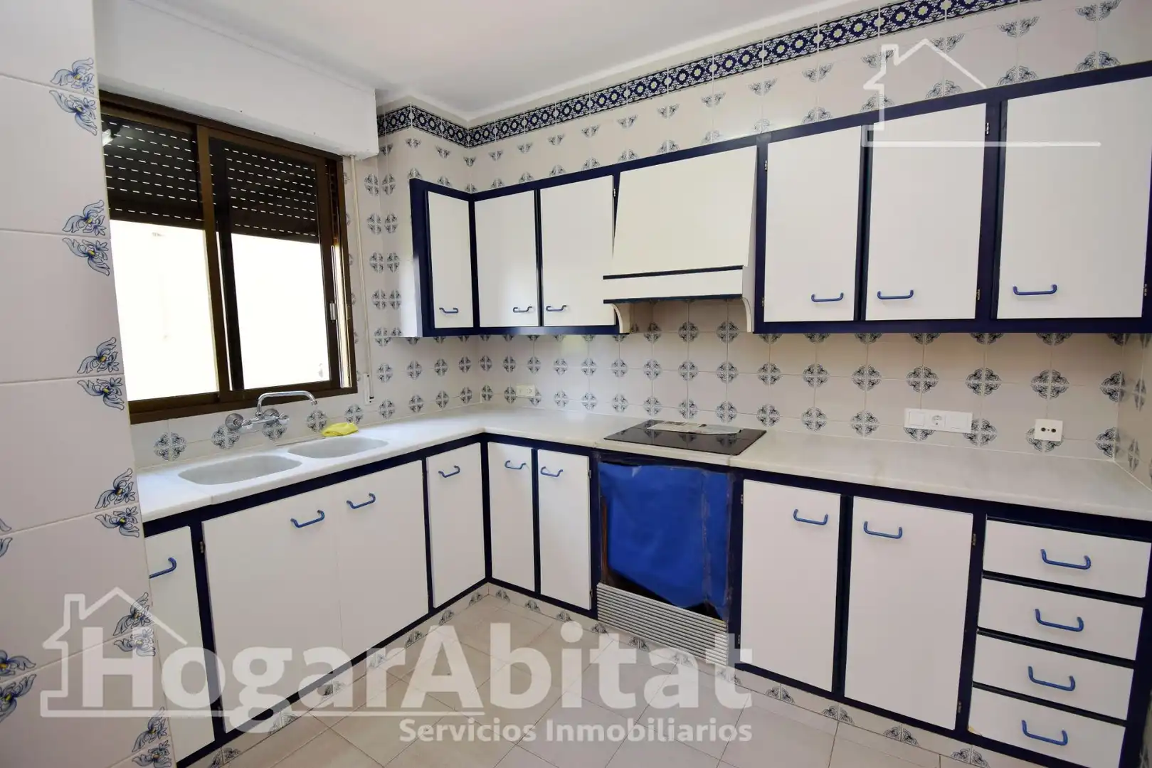 Küche von Haus oder Chalet zum Verkauf in Almazora / Almassora mit Privatgarten, Terrasse und Abstellraum