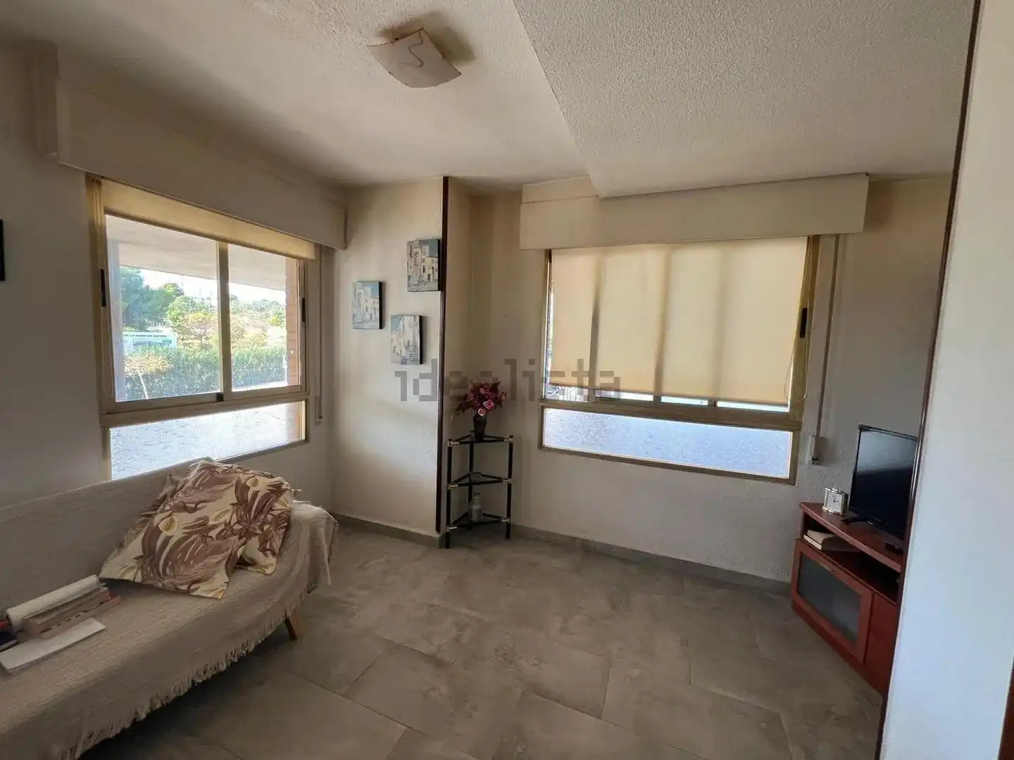 Dormitori de Apartament en venda en Benidorm amb Moblat