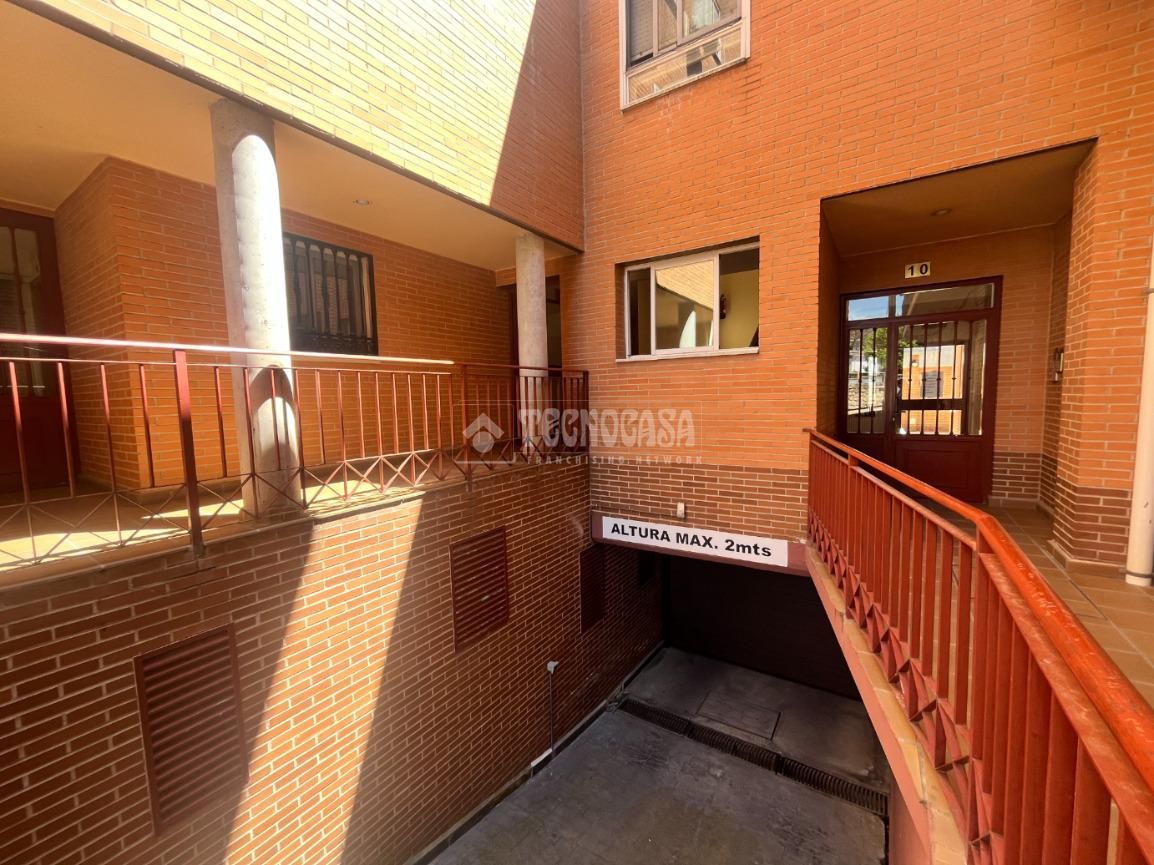 Vista exterior de Pis en venda en El Álamo amb Calefacció, Traster i Moblat