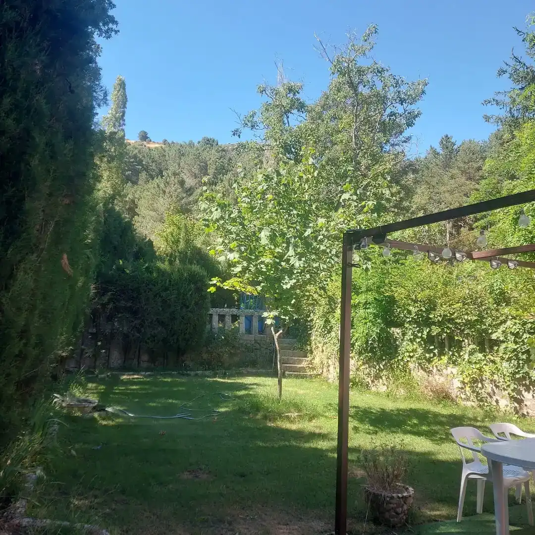 Jardí de Pis en venda en Bustarviejo amb Jardí privat, Traster i Moblat