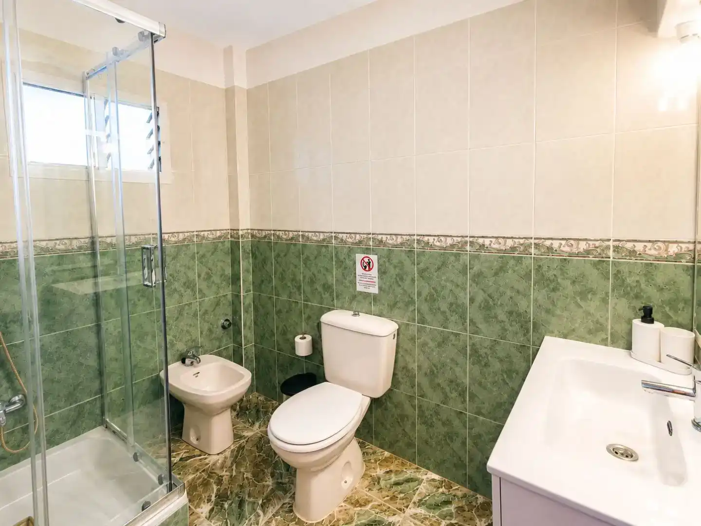 Badezimmer von Dachboden zur Miete in Arico, Santa Cruz de Tenerife