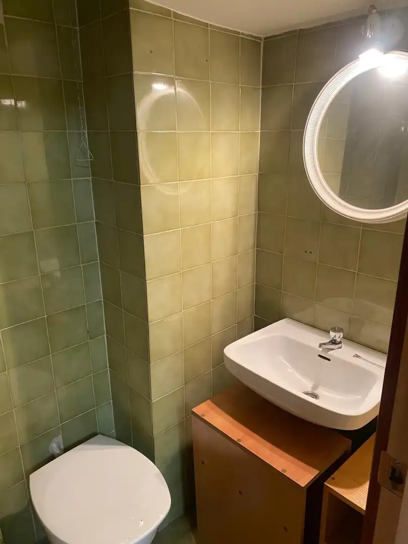 Badezimmer von Geschaftsraum zur Miete in Maracena mit Klimaanlage