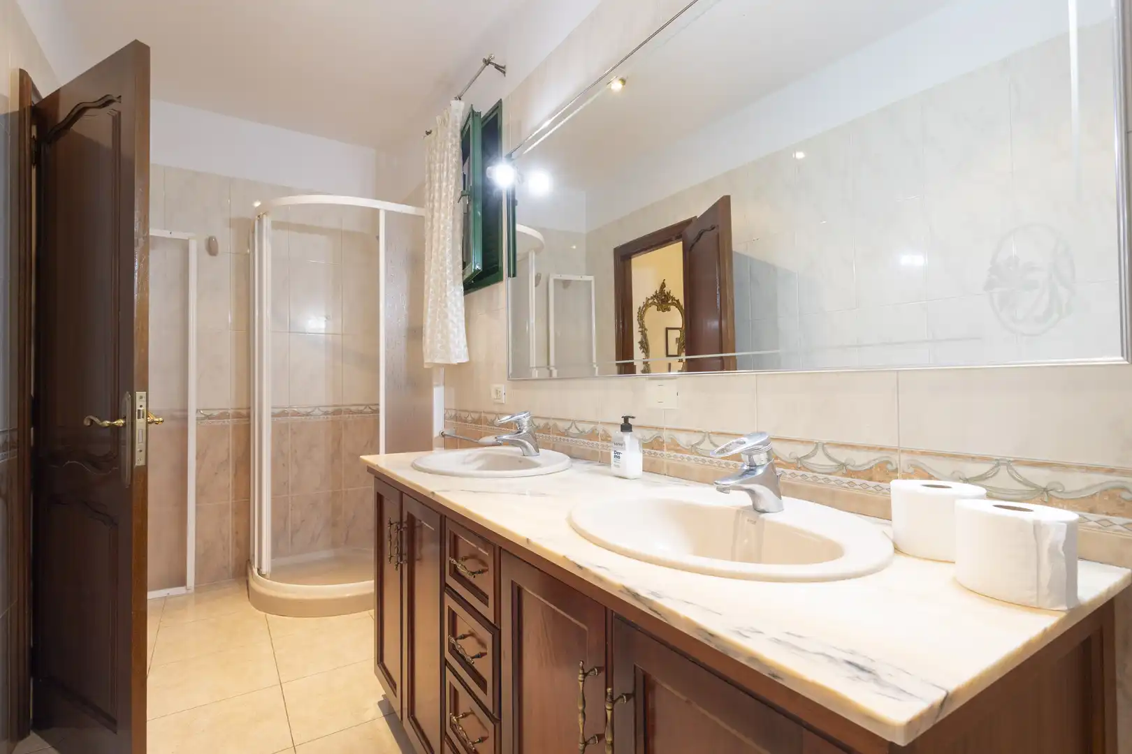 Baño de Casa o chalet de alquiler en La Orotava con Jardín privado y Amueblado