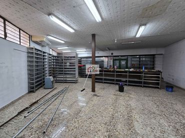 Local commercial à louer à Humanes de Madrid