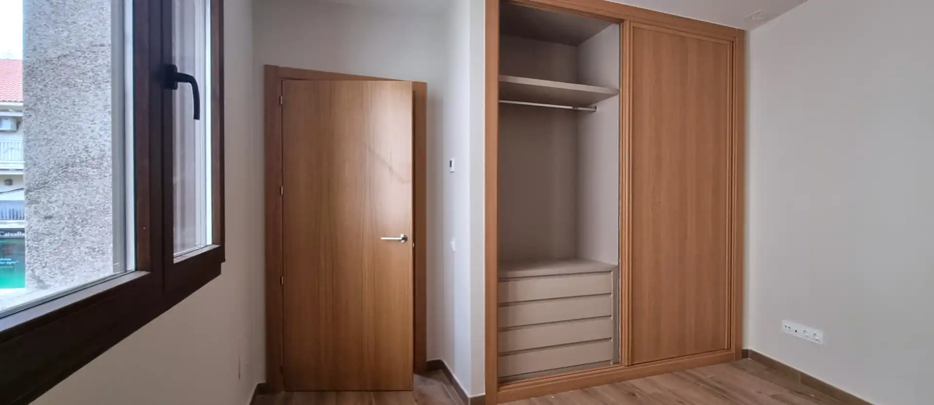 Habitación de Casa adosada de alquiler en Guadalix de la Sierra con Calefacción, Trastero y Horno
