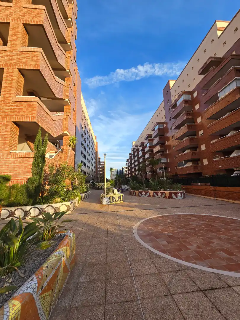 Vista exterior de Àtic en venda en Oropesa del Mar / Orpesa amb Aire condicionat, Calefacció i Terrassa