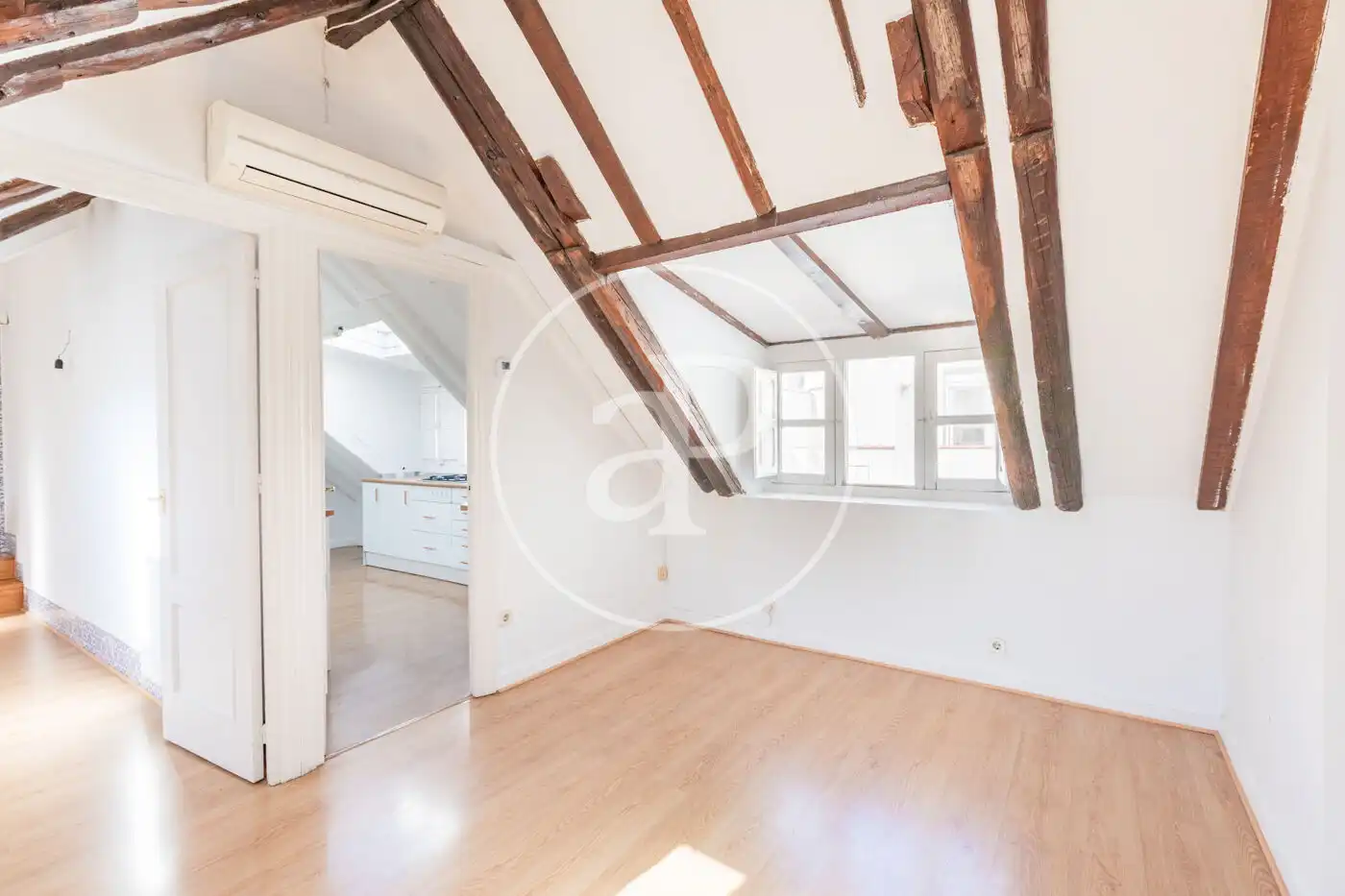 Bedroom of Flat for rent in Madrid  with Air Conditioner, Heating and Terrace