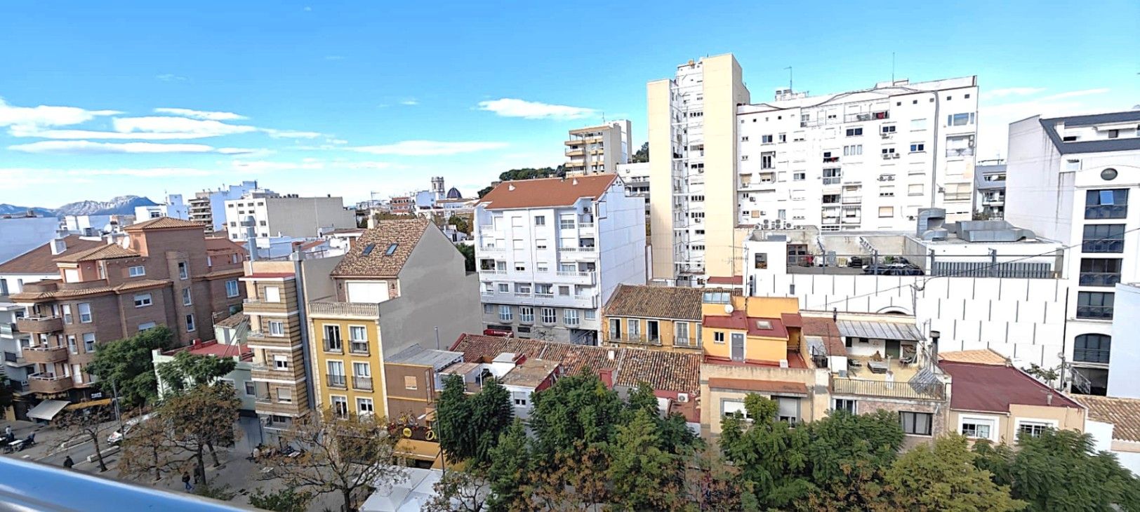 Exterior view of Attic to rent in Dénia  with Air Conditioner, Heating and Terrace