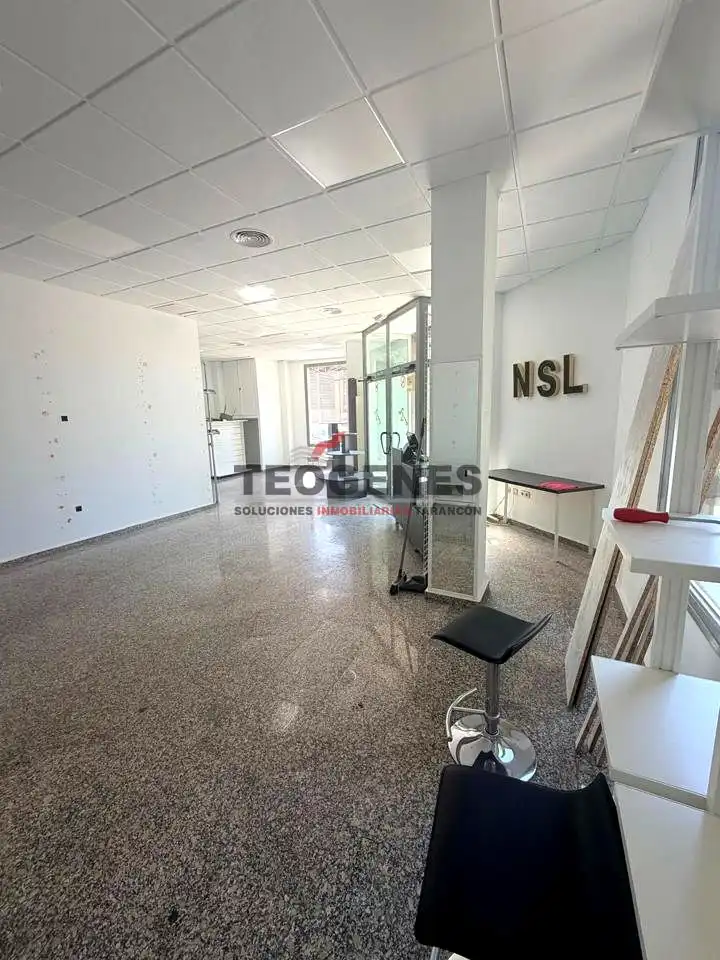 Local comercial de lloguer a Reina Sofía, imagen 11