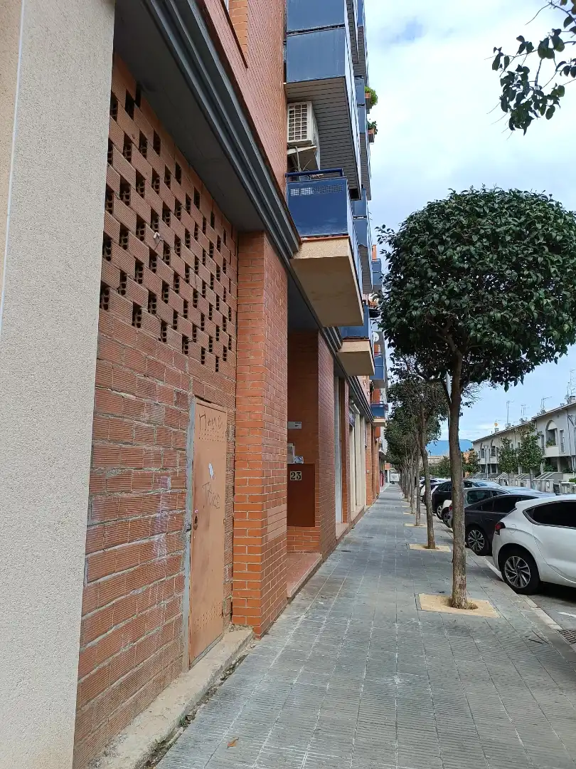 Local comercial en venta en Martorell, imagen 3