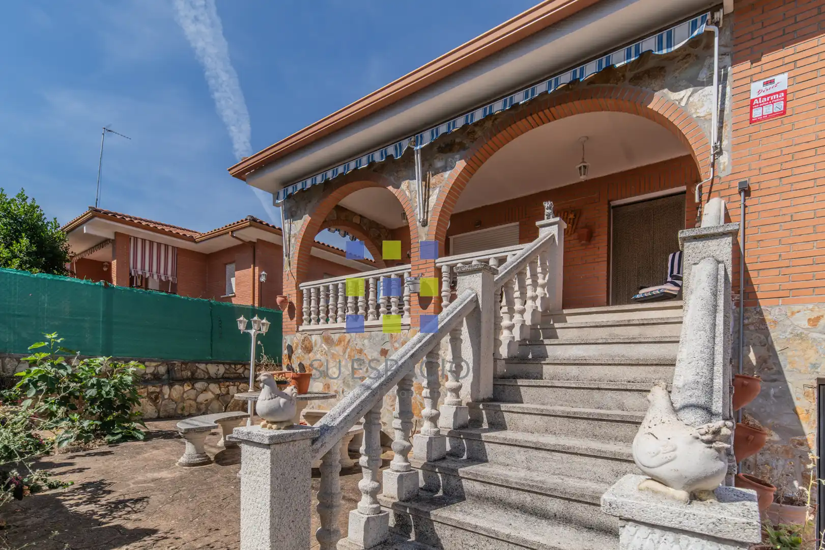 Außenansicht von Haus oder Chalet zum Verkauf in Méntrida mit Heizung, Privatgarten und Terrasse