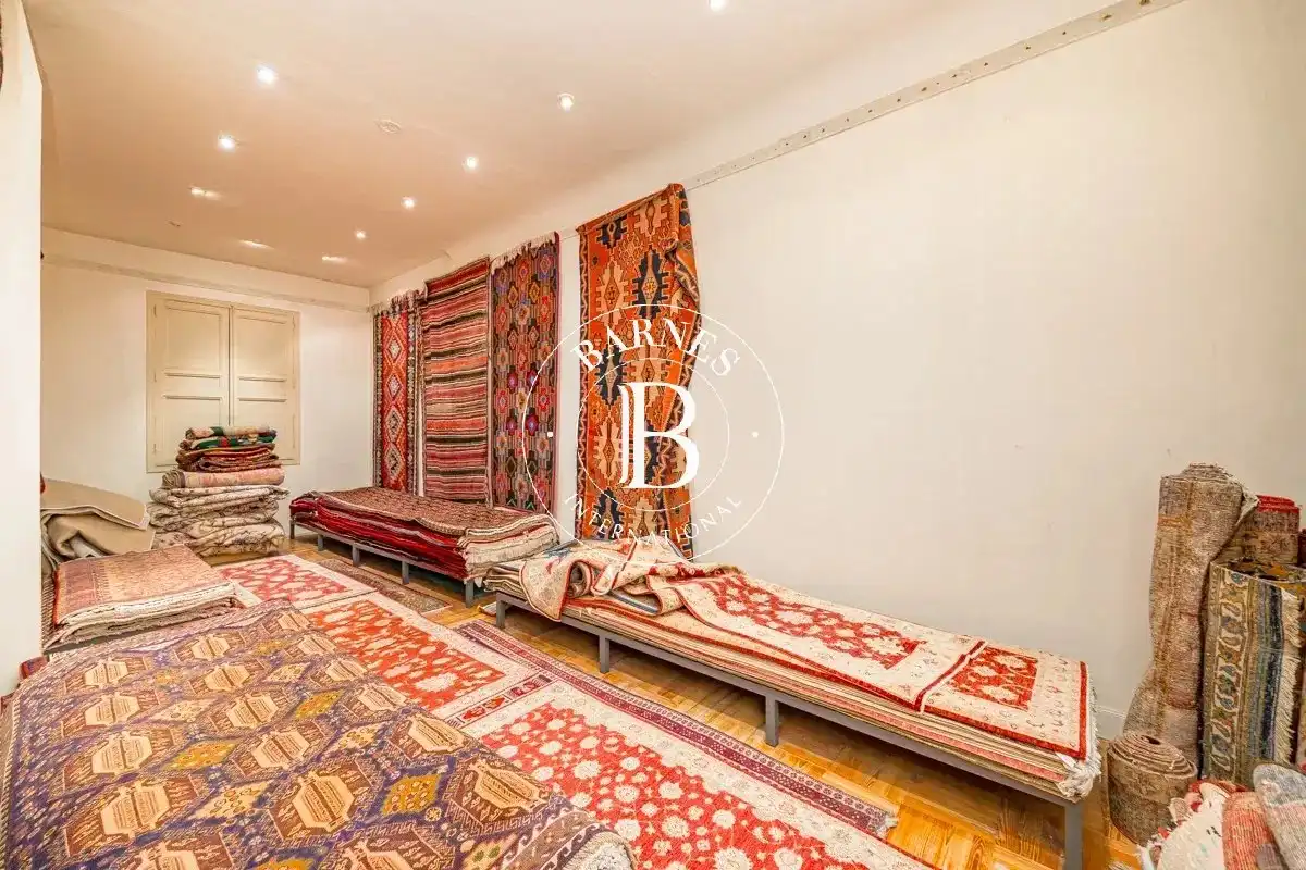Habitación de Local en venta en Madrid con Aire acondicionado