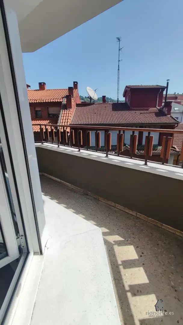 Terrassa de Pis en venda en Langreo amb Traster i Balcó