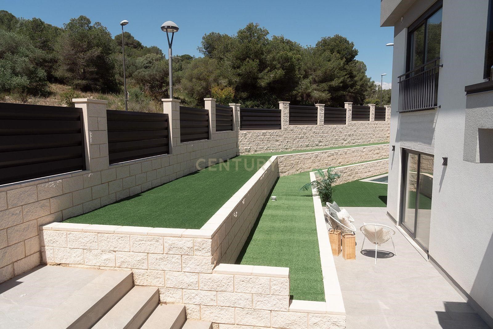 Terrassa de Casa o xalet en venda en Cunit amb Aire condicionat, Terrassa i Piscina