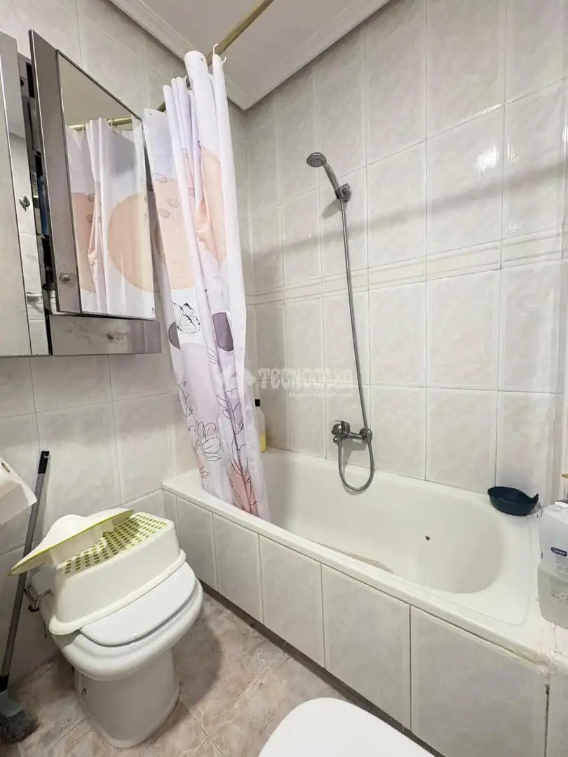 Baño de Piso en venta en Getafe con Calefacción y Terraza