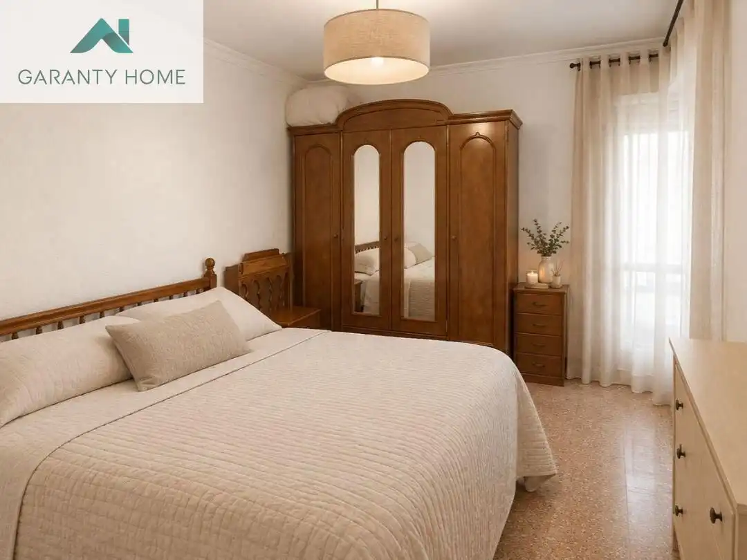 Flat with balcony for sale in Cruz de Humilladero, imagen 3