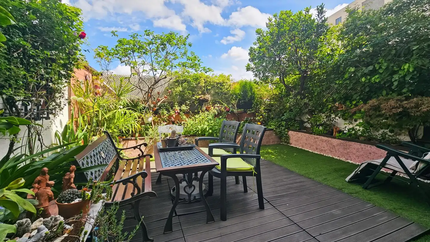 Terrasse von Erdgeschoss zum Verkauf in  Madrid Capital mit Abstellraum und Gemeinschaftspool