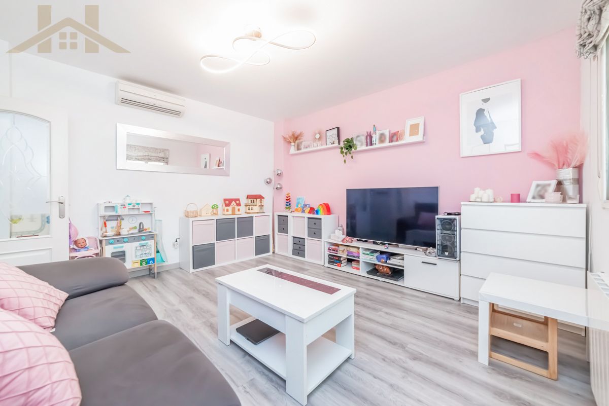 Living room of Flat for sale in Pinto  with Air Conditioner, Heating and Parquet flooring
