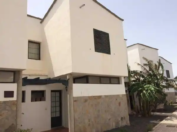 Casa pareada en venta en C/ Irlanda - Res Pechiguera, imagen 4