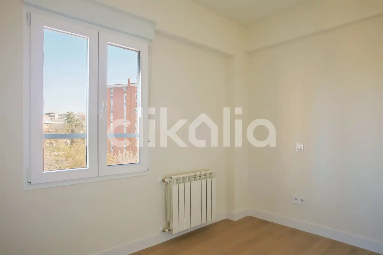 Schlafzimmer von Wohnung zum Verkauf in Madrid mit Klimaanlage, Heizung und Terrasse