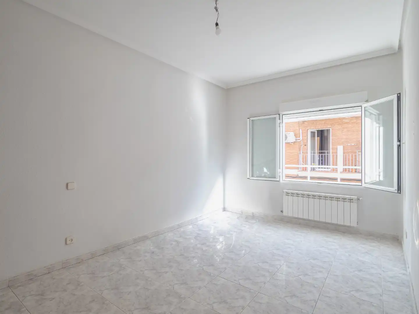 Bedroom of Flat for sale in Madrid  with Heating