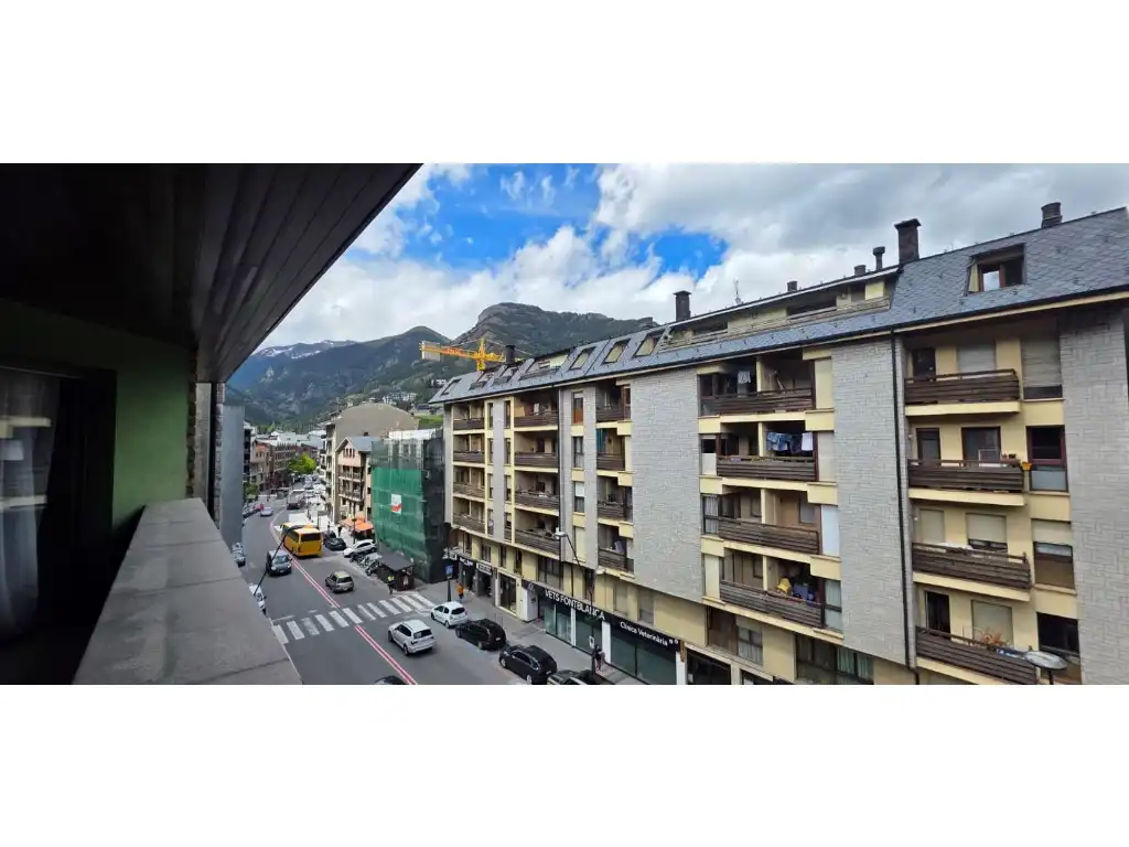 Vista exterior de Apartament en venda en La Massana