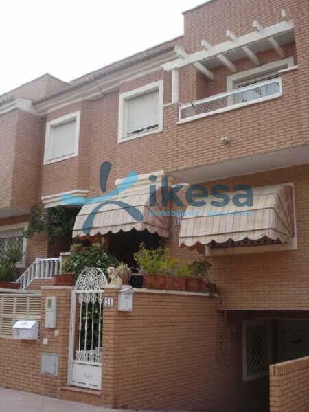 Exterior view of Houses for sale in  Almería Capital