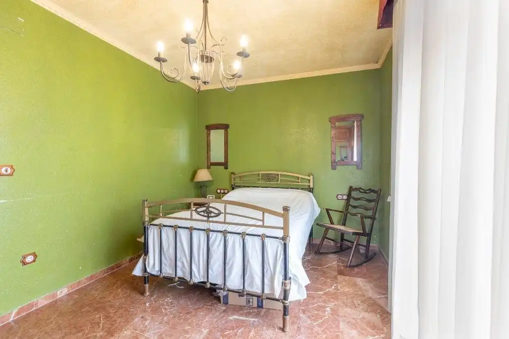 Habitación de Casa adosada en venta en Granada con Terraza