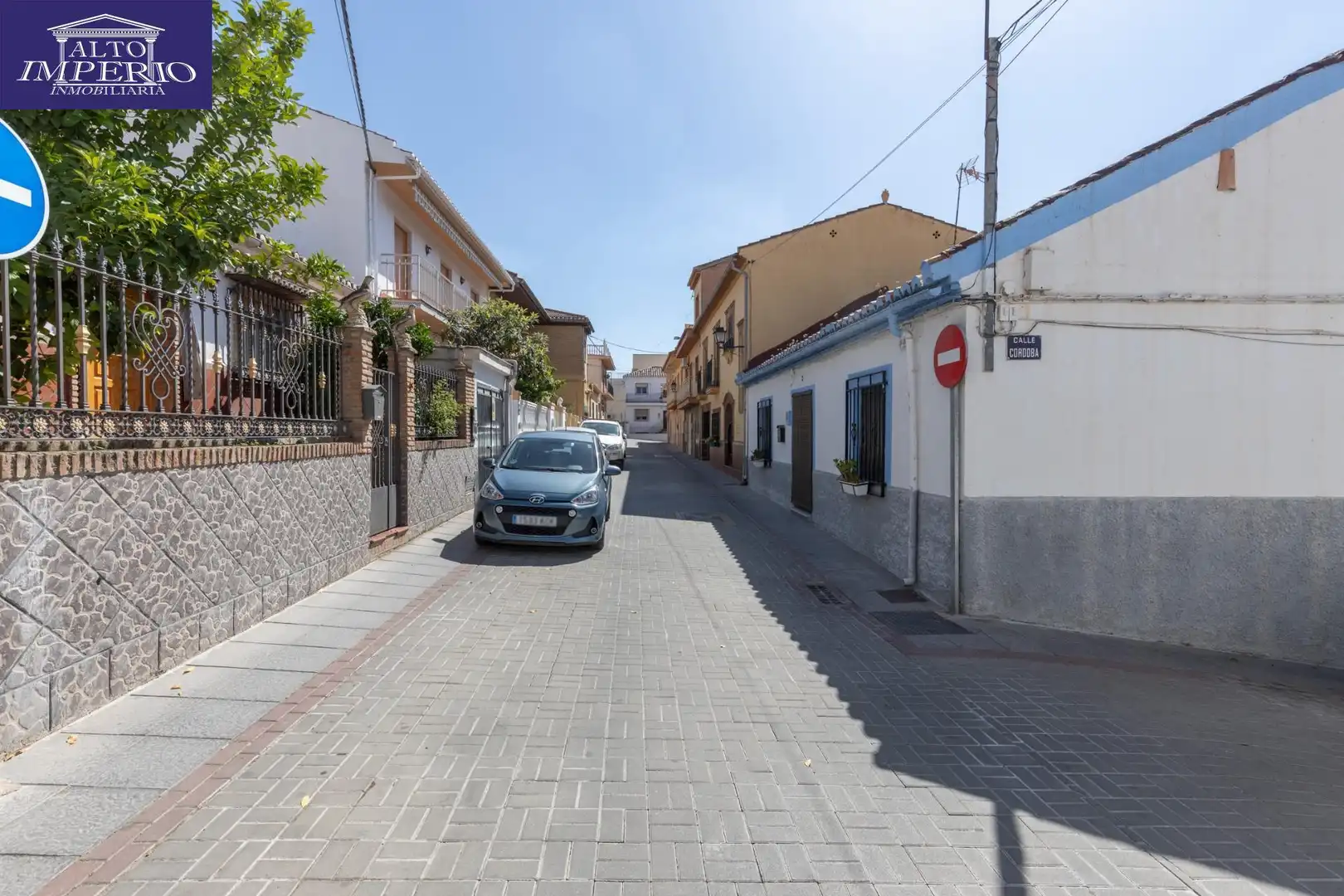 Vista exterior de Casa o xalet en venda en La Zubia amb Terrassa