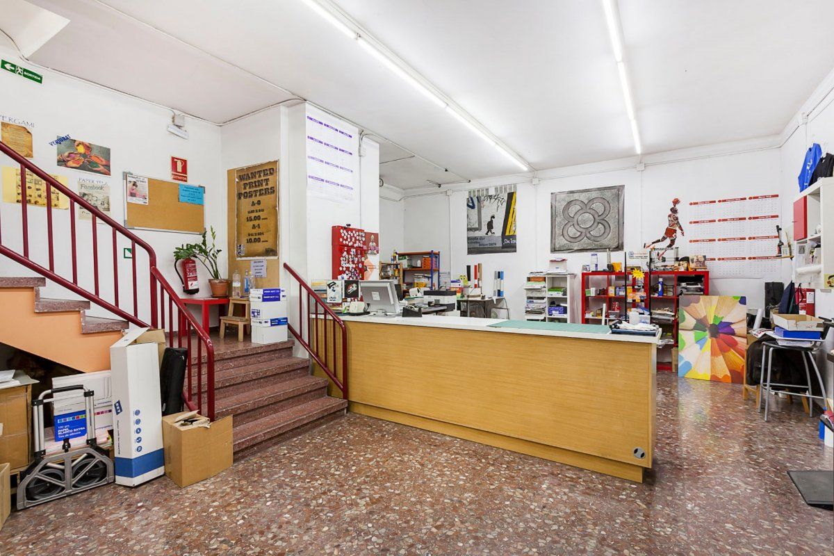 Premises for sale in  Barcelona Capital
