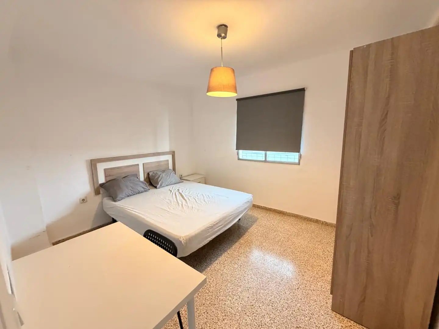 Bedroom of Flat for rent in Bailén - Miraflores