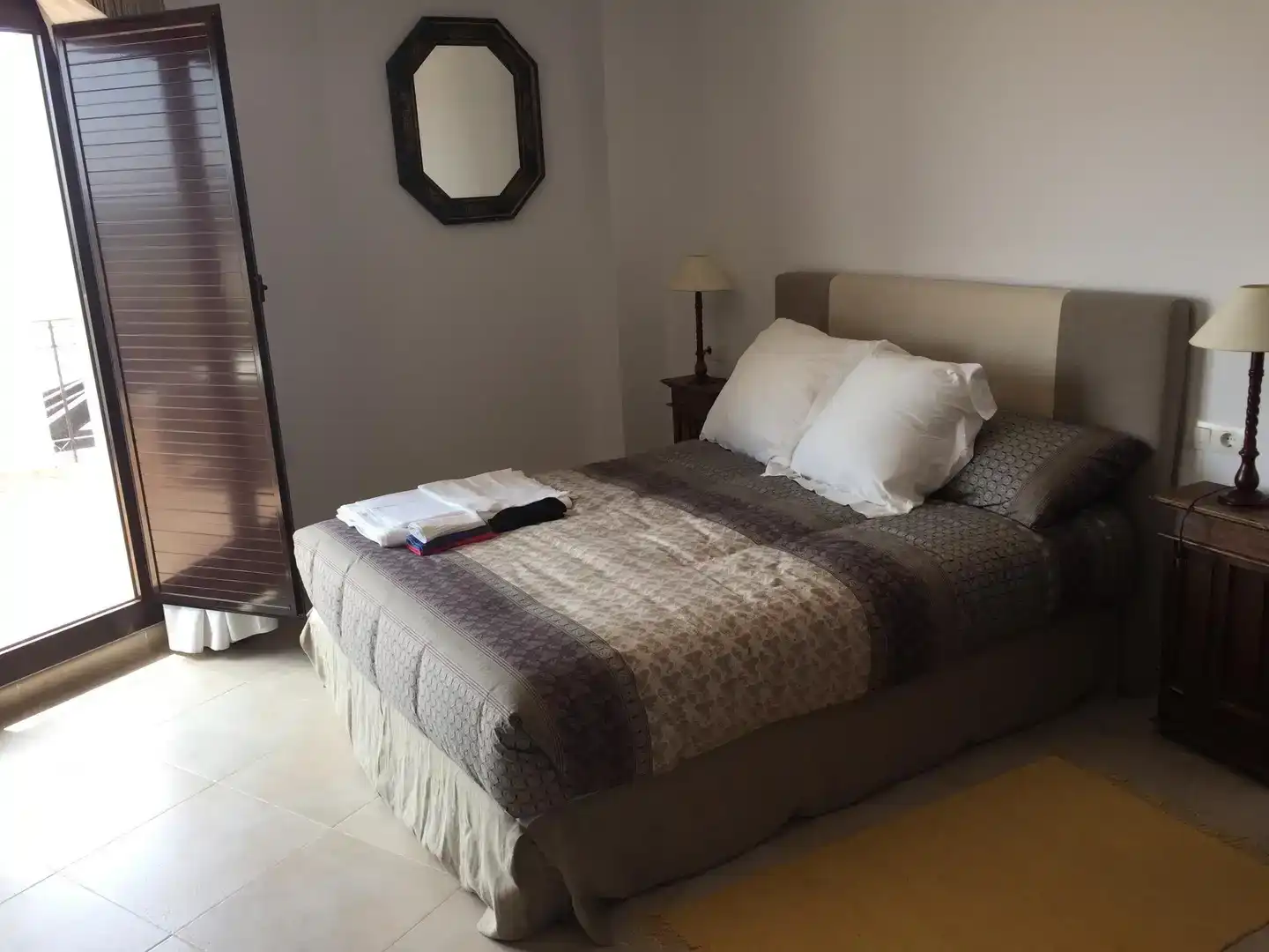 Dormitori de Apartament en venda en Marbella amb Aire condicionat