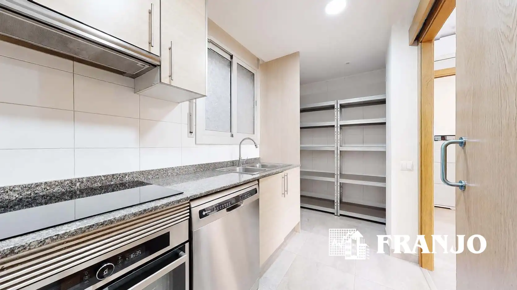 Cocina de Piso en venta en Barberà del Vallès con Aire acondicionado, Calefacción y Trastero